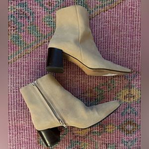 Flattered Western Inspired Suede Boots